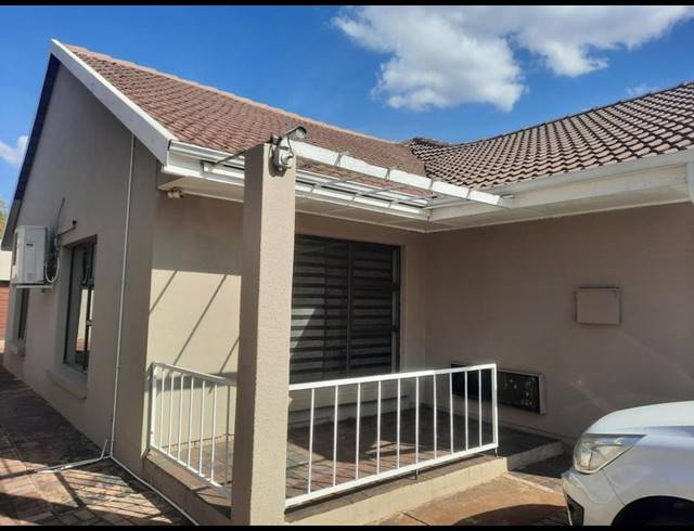 3 BEDROOM HOUSE FOR SALE IN ARCON PARK